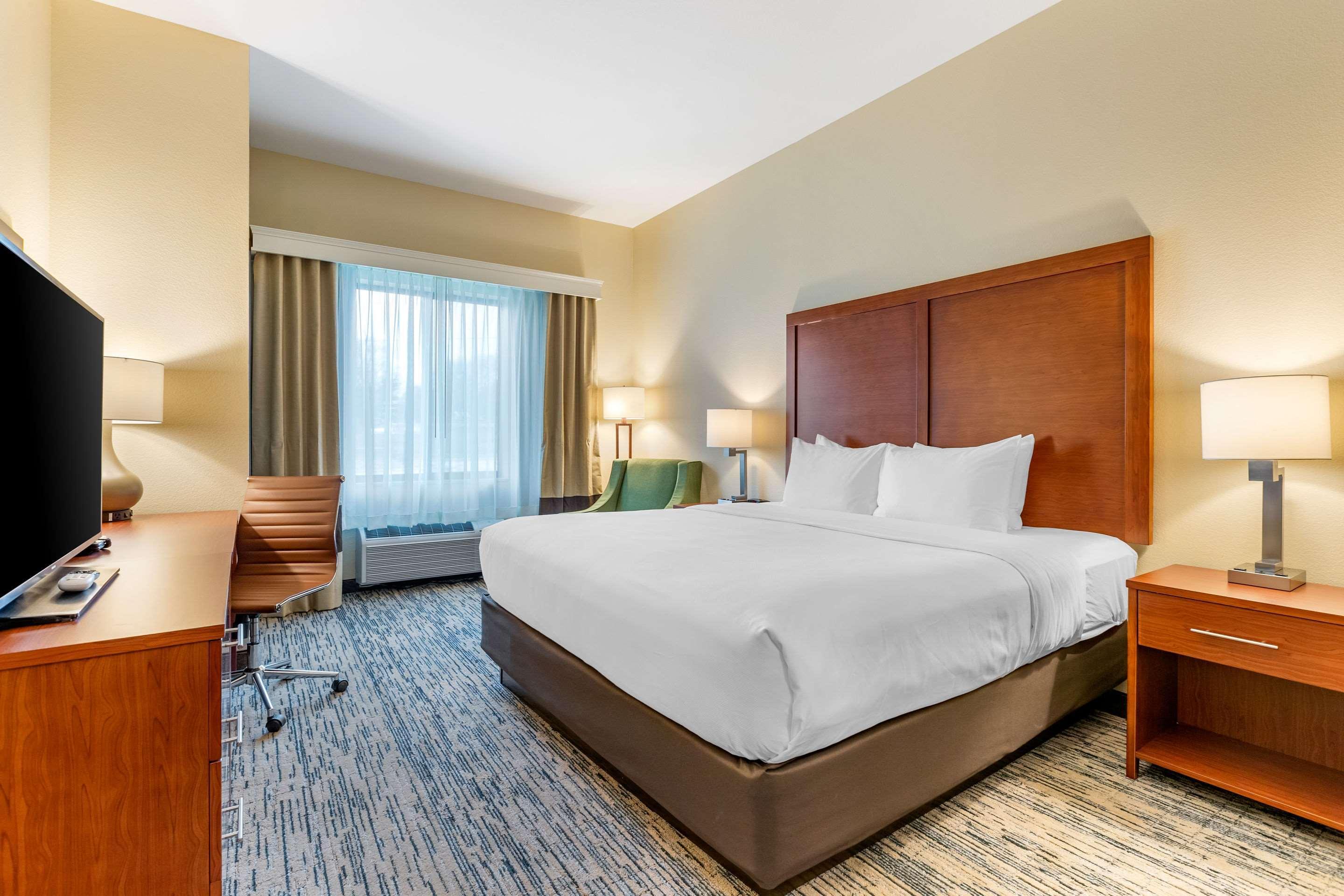 Comfort Inn & Suites Вест-Де-Мойн Екстер'єр фото